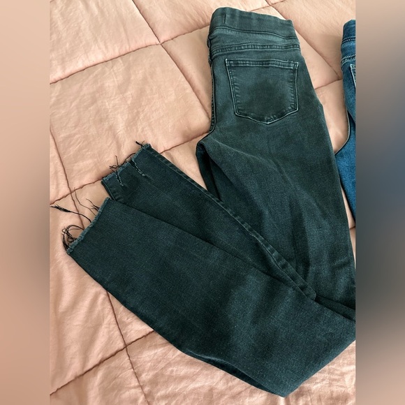 Old Navy Rockstar Super Skinny Jeggings (set of 2) - Picture 7 of 7